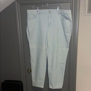 Charter Club Light Wash Cropped Ankle Jeans